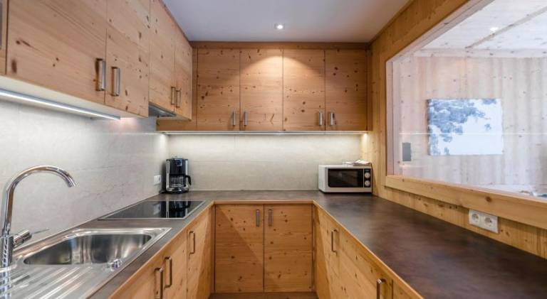 Serviced apartment with patio | Perfect for remote work — photo 4
