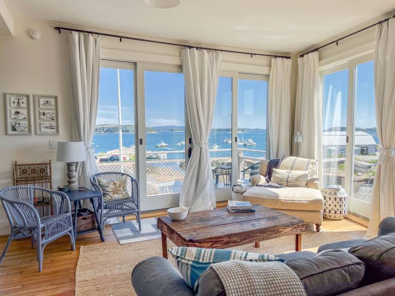 Condo Stonington