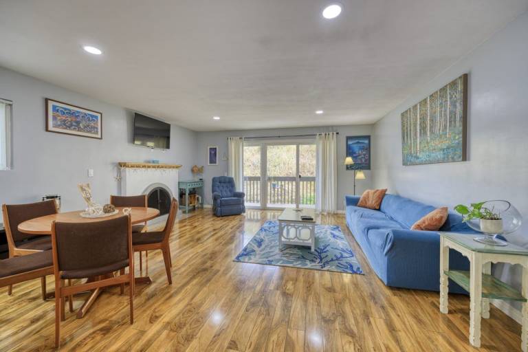 Condo Avalon