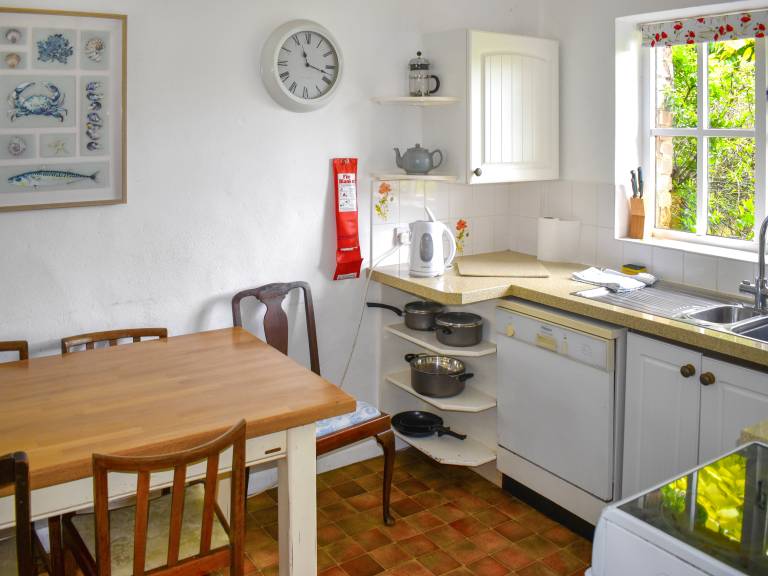 Child-friendly cottage with garden | Pets allowed — photo 3