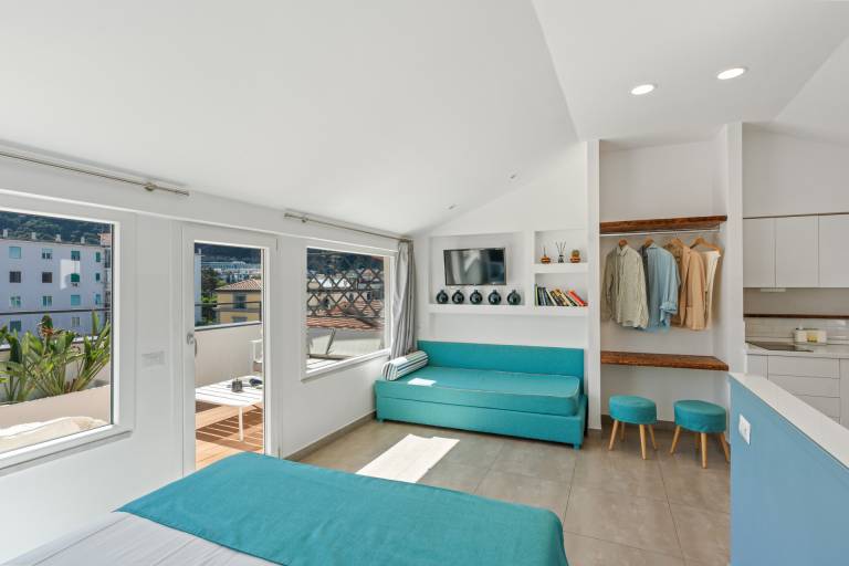 Sorrento City View Penthouse with Terrace&Solarium — photo 4