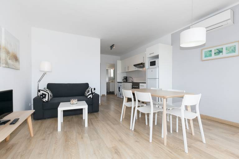 Rental apartment with terrace — photo 4