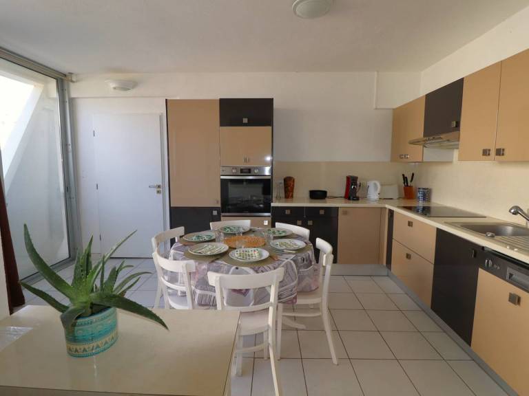 Rental apartment with 2 rooms for 6 persons — photo 4