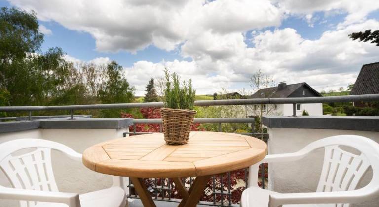 Wonderful holiday apartment with barbeque, yard & terrace | Pet-friendly — photo 4