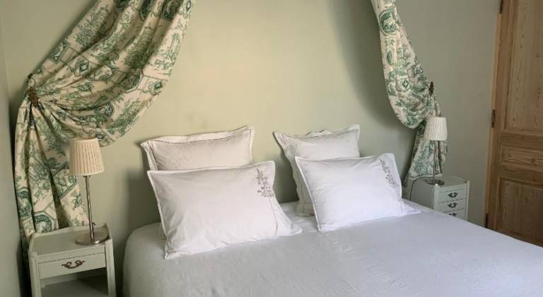 Chambre de charme calme au coeur de la ville — photo 2