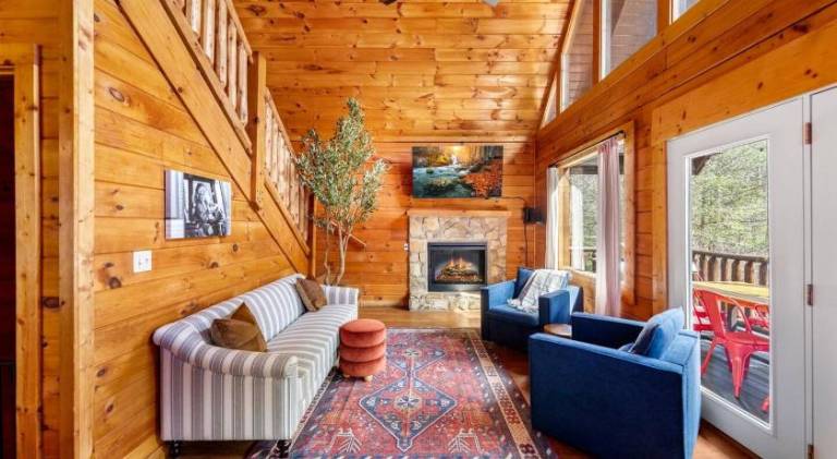 Fully equipped big house with hot tub, grill & pool | Good for workation | Pets allowed — photo 4