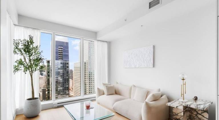 Luxury Apartments with View & Indoor Heated Pool — photo 2