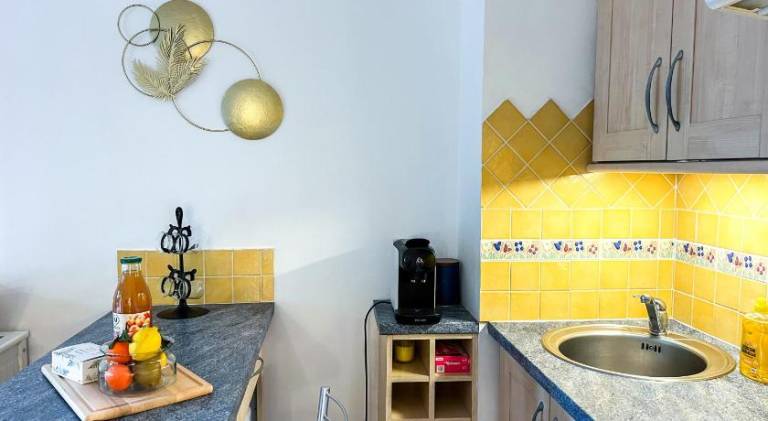 Rental apartment with garden & terrace — photo 5