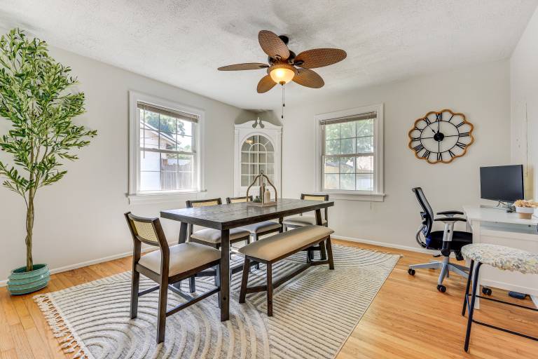 4 Mi to Dtwn Jacksonville: Chic Home w/ Porch! — photo 2