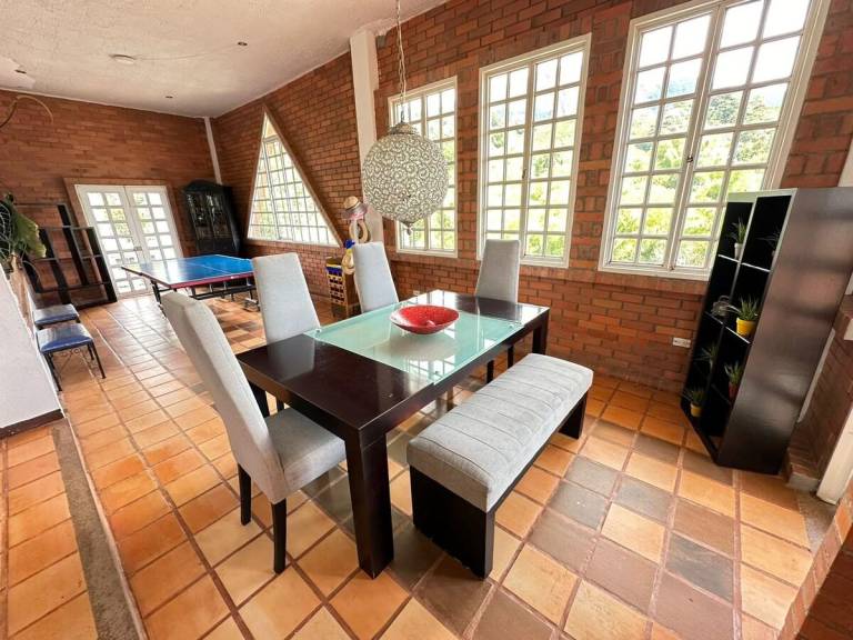 Bungalow with BBQ & pool — photo 4