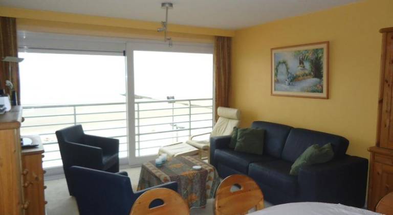 Holiday apartment with patio — photo 2