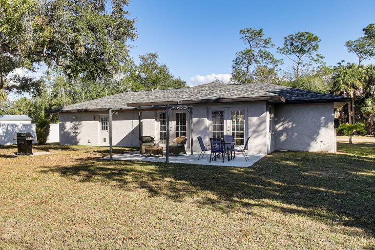 Stay & 'Sea' Port Charlotte: Family Home w/ Yard — photo 4