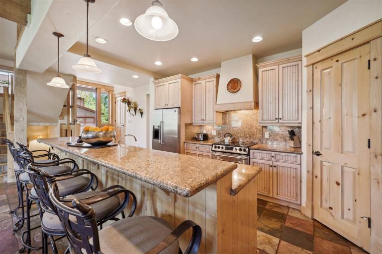 Fully equipped big house with grill & jacuzzi | Pet-friendly — photo 5