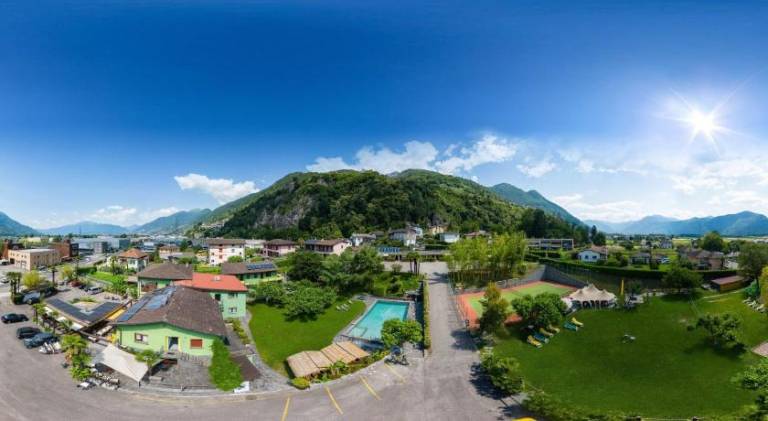 Bamboohouse Motel Riazzino in Locarno