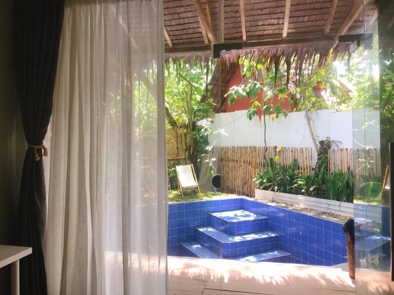 Vacation home with pool — photo 5
