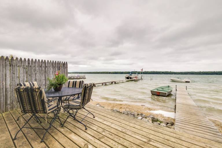 Cottage Glen Lake