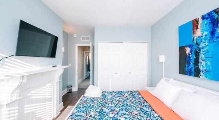 Apartment | Suitable for remote work in Pittsburgh, PA