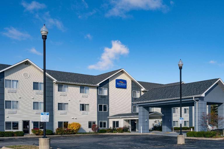 Baymont by Wyndham Gurnee in Gurnee, IL