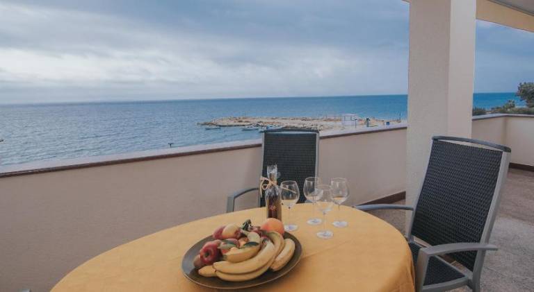 Beachfront Apartments Tolo with Pool — photo 4