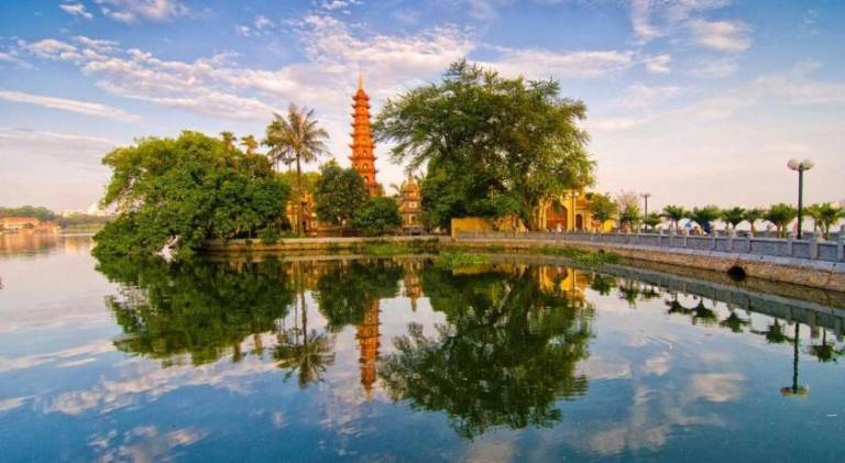 Khach san phuong dong — photo 4