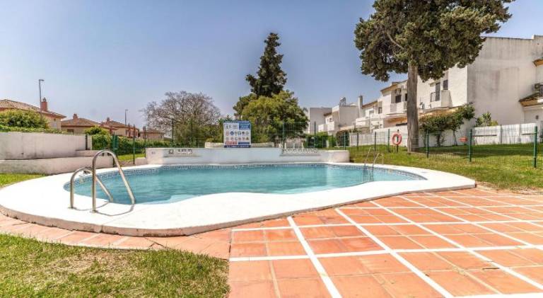 Apartment with pool in El Puerto de Santa María