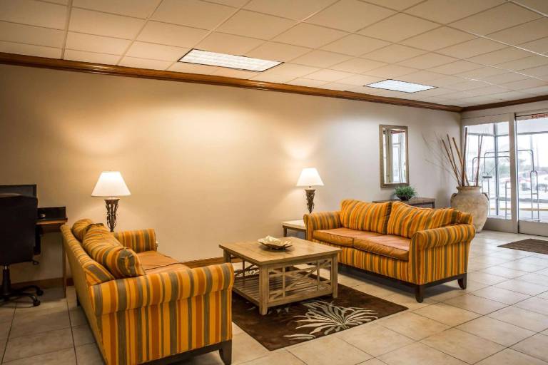 Comfort Inn South Oceanfront — photo 4