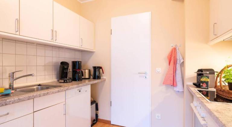 Apartment with 1 room for 4 persons — photo 3
