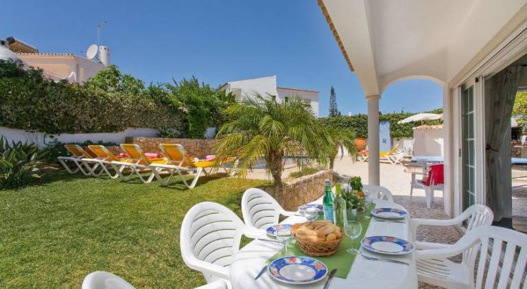 Fully equipped villa with patio, private pool & garden | Suitable for remote work | Pet-friendly — photo 5