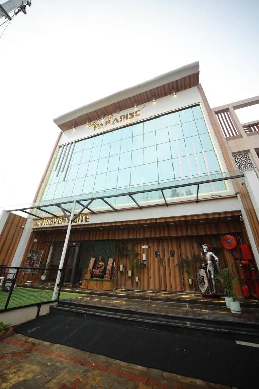 THE PARADISE HOTEL