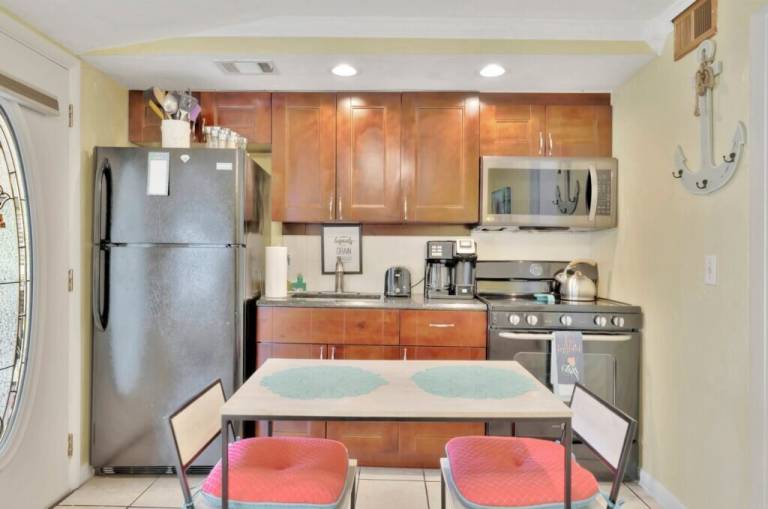 Apartment with yard | Sea view — photo 4