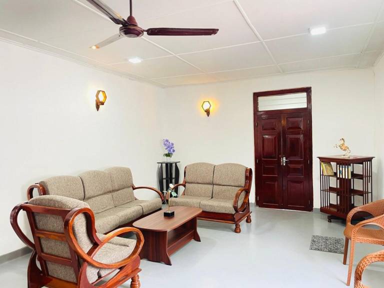 SeaZen Breeze Villa –Cozy Stay Near Weligama Beach in Weligama