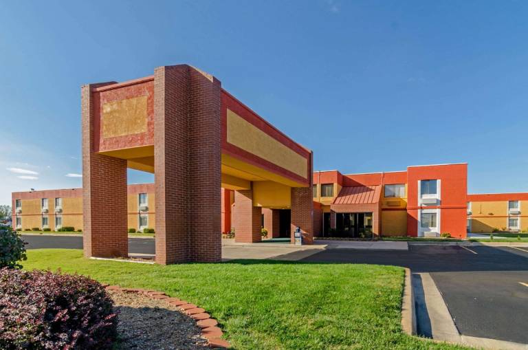 Quality Inn South in Wichita, KS
