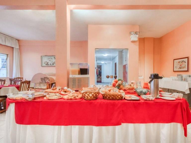 OYO Hotel Lancaster, Porto Alegre — photo 4