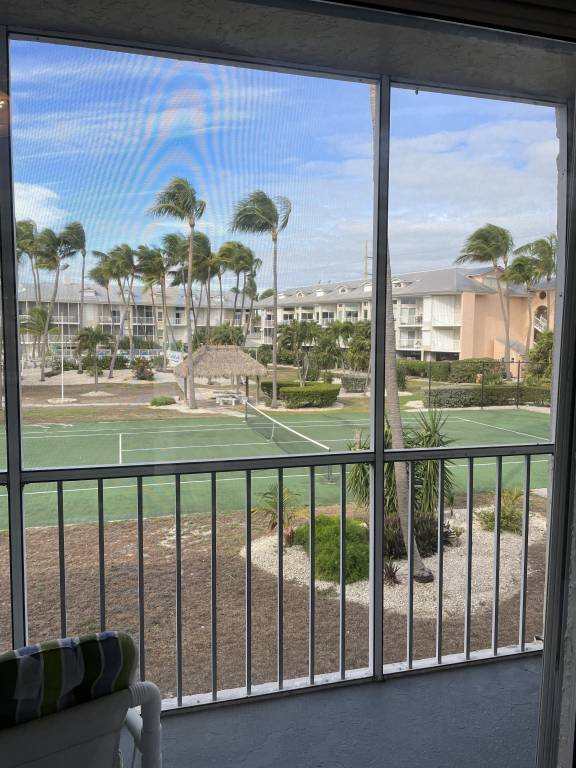 Condo  Layton