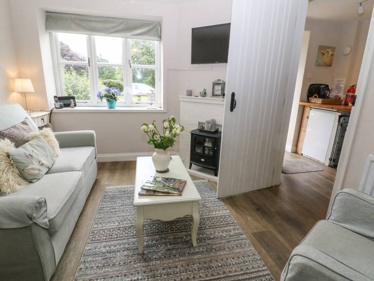 Children-friendly lovely cottage with garden | Dogs allowed — photo 4