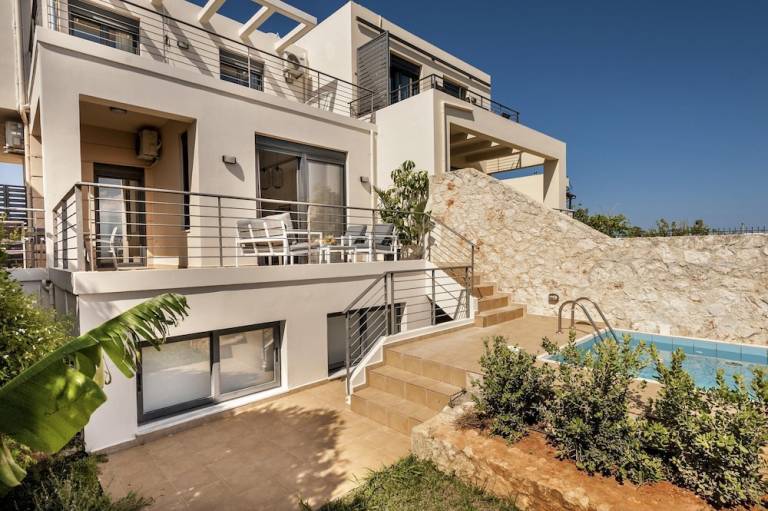 Βίλα  Παραλία Μαράθι