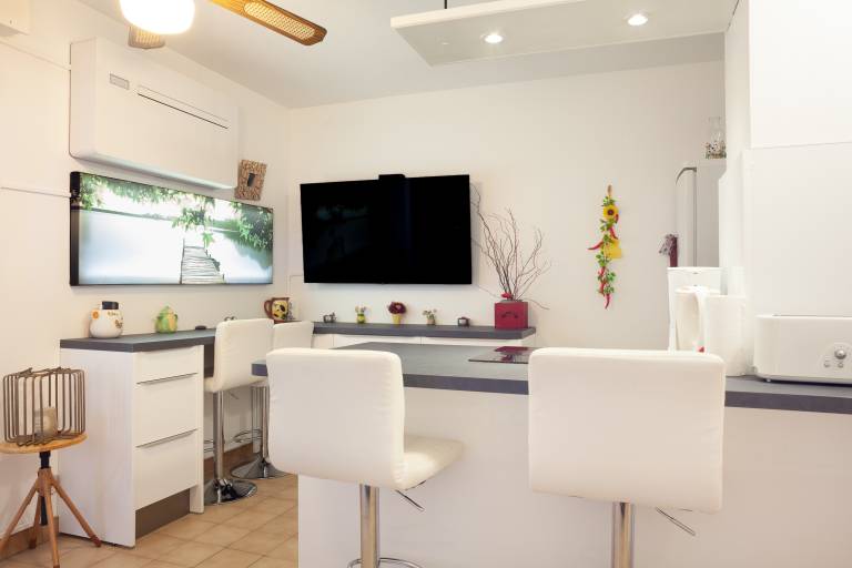 Studio "Near the Beaches" with Private Loggia and Wi-Fi in La Valette-du-Var