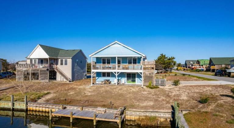 Big vacation home with pool | Pet-friendly in Nags Head, NC