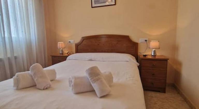 Rental apartment with 3 rooms for 5 persons — photo 2