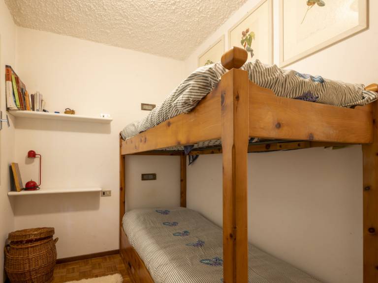 Family-friendly holiday apartment with patio & garden | Mountain view | Next to the ski | Pet-friendly — photo 4