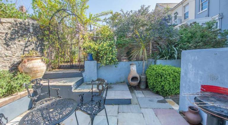 Holiday apartment with 2 rooms for 5 persons — photo 4