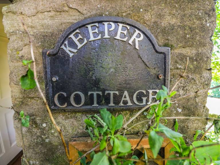 Cottage with garden — photo 5