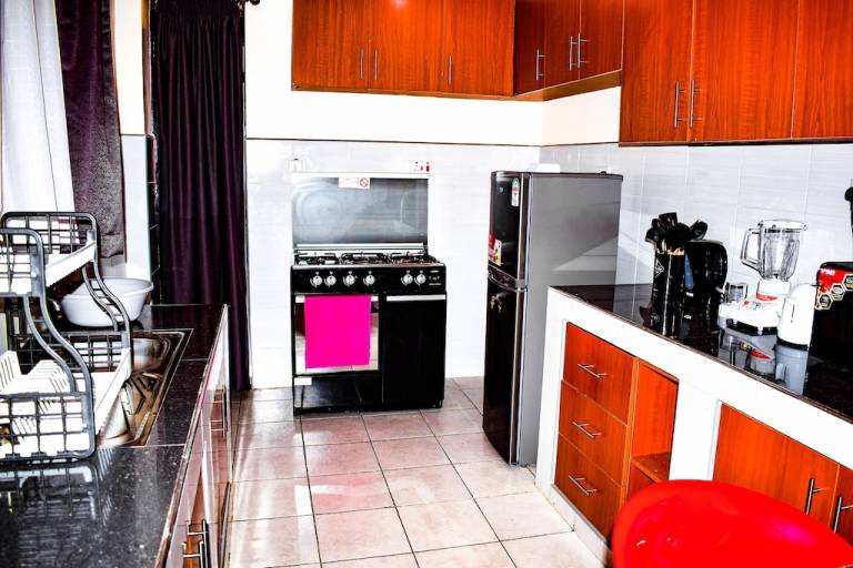 Apartment Biashara