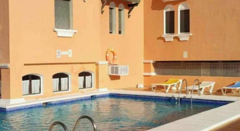 Rental apartment with pool & patio — photo 3