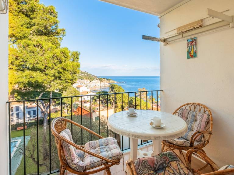 Calella Apartment: Central, Sea View, 4 Guests — photo 3