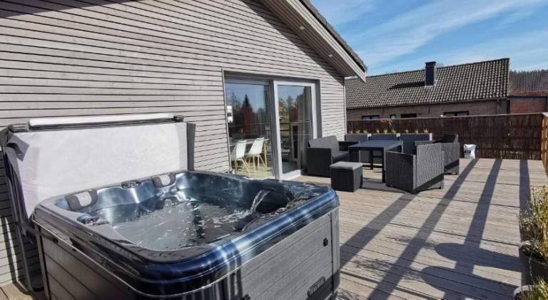 Nice house with jacuzzi | Pets allowed in Liege