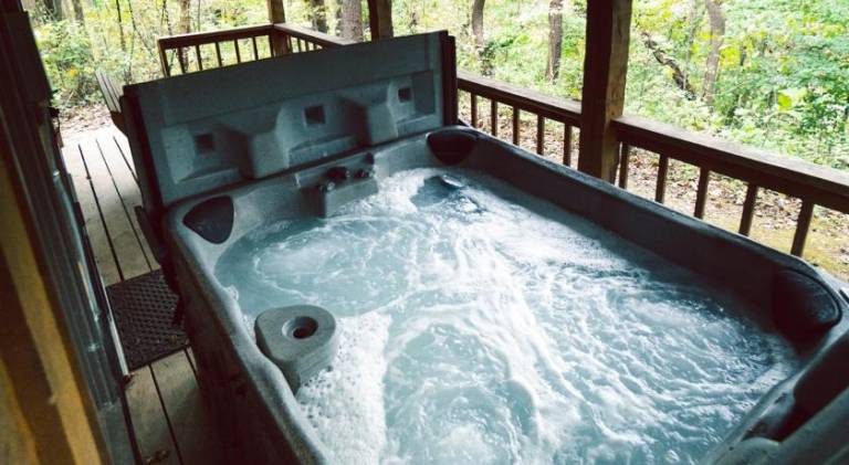 House with jacuzzi & pool | Pet-friendly — photo 5