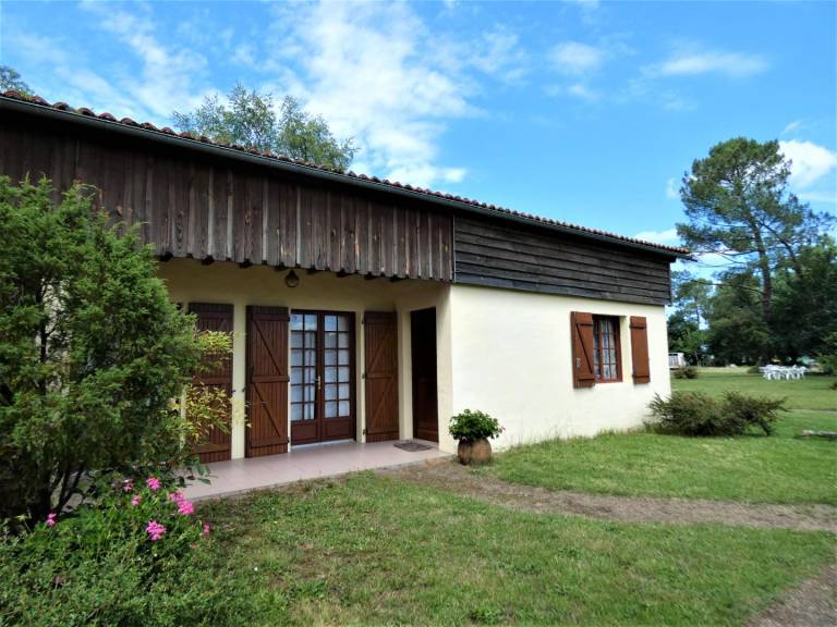 Gîte  Saint-Julien-en-Born