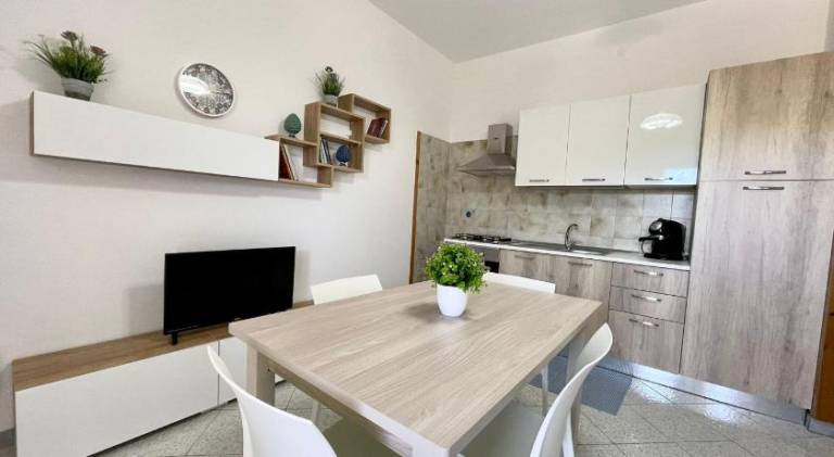 Holiday apartment with yard & terrace — photo 5