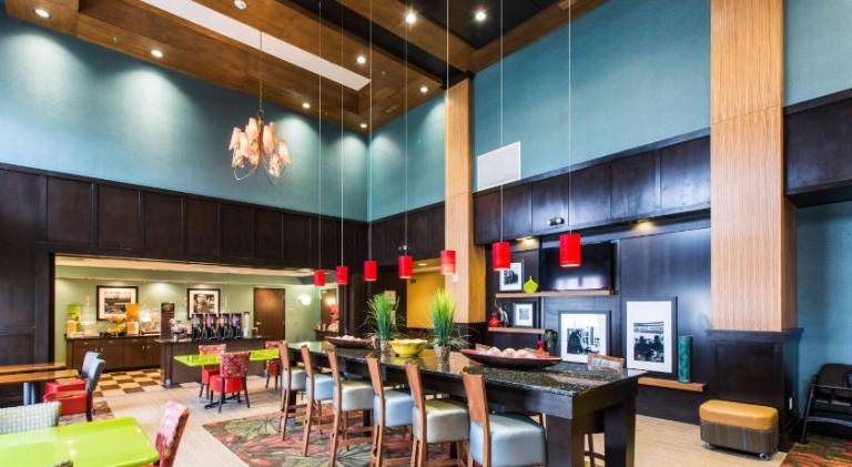 Hampton Inn & Suites Toledo/Westgate — photo 2